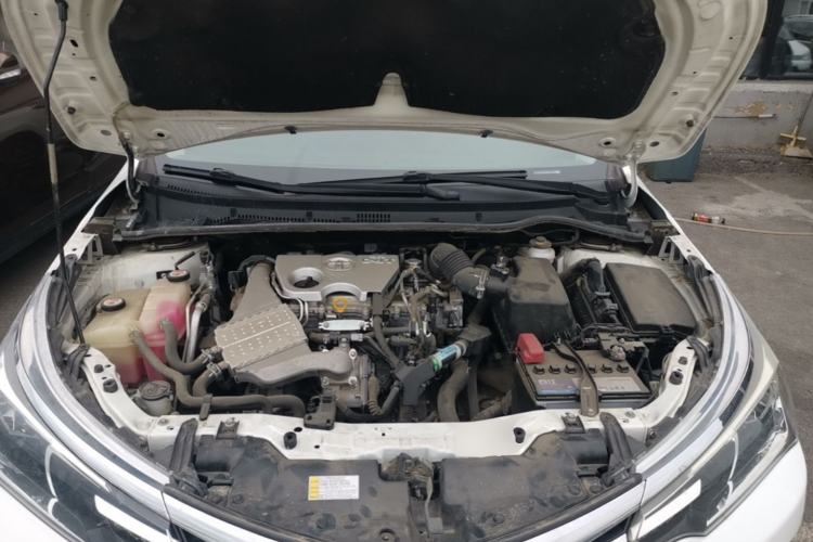 Used Toyota Corolla 2017 Revised Version 1.2T S-CVT GL Engine Bay
