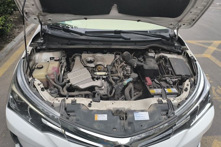 Used Toyota Corolla 2017 Revised Version 1.2T S-CVT GL Engine Bay