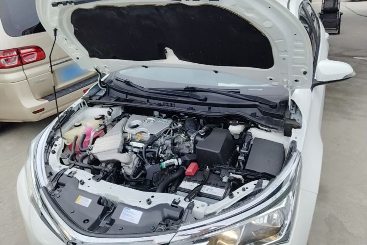 Used Toyota Corolla 2017 Revised Version 1.2T S-CVT GL Engine Bay