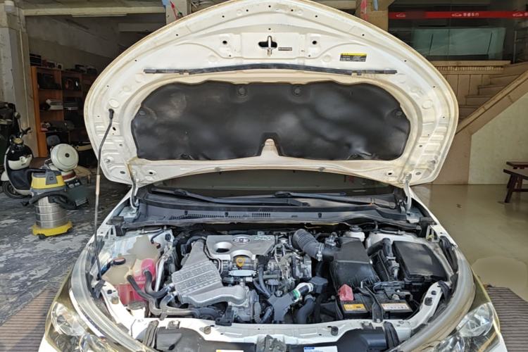 Used Toyota Corolla 2017 1.2T CVT GL Engine Bay