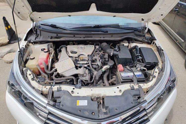 Used Toyota Corolla 2017 1.2T CVT GL Engine Bay