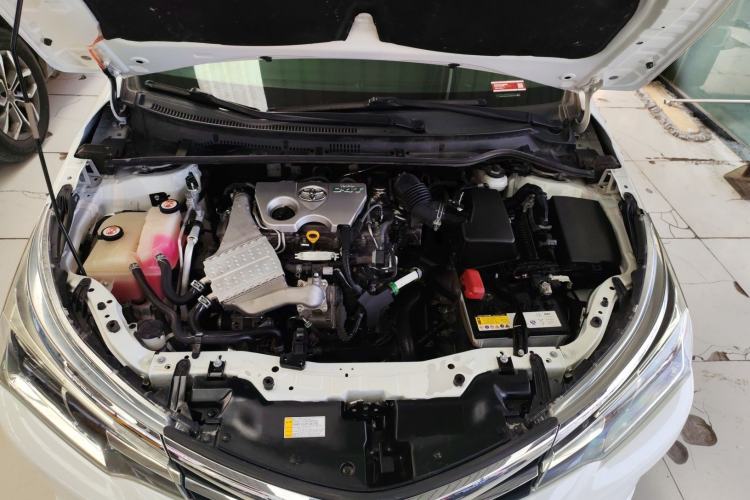 Used Toyota Corolla 2017 Revised Version 1.2T S-CVT GL Engine Bay