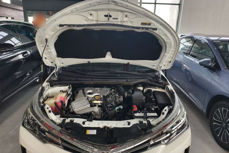 Used Toyota Corolla 2017 Revised Version 1.2T S-CVT GL-i Engine Bay