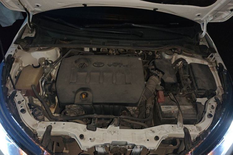 Used Toyota Corolla 2017 Revised Version 1.6L S-CVT GL Engine Bay