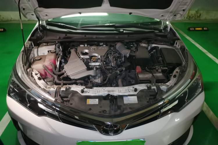 Used Toyota Corolla 2017 Revised Version 1.2T S-CVT GL-i Engine Bay