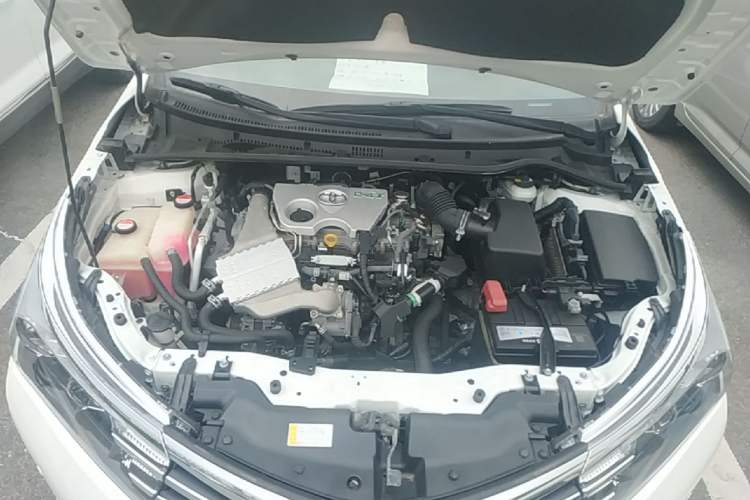 Used Toyota Corolla 2017 1.2T CVT GL-i Engine Bay