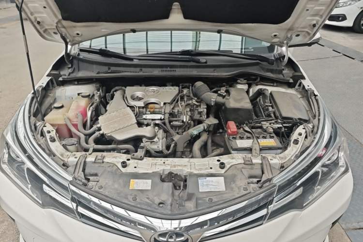 Used Toyota Corolla 2017 Revised Version 1.2T S-CVT GL Engine Bay