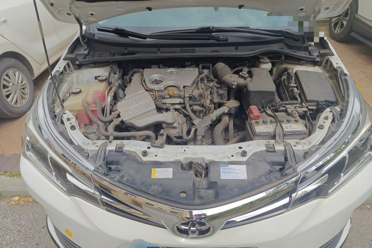 Used Toyota Corolla 2017 Revised Version 1.2T S-CVT GL-i Engine Bay