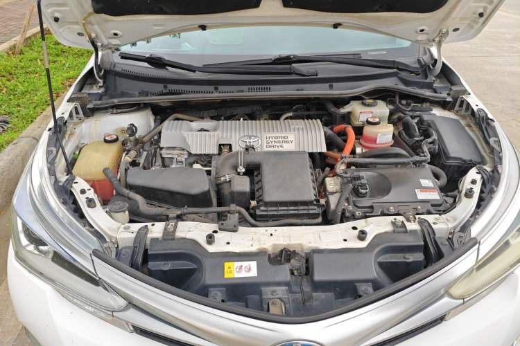 Used Toyota Corolla 2017 Revised Dual-Engine 1.8L E-CVT Leading Edition Engine Bay