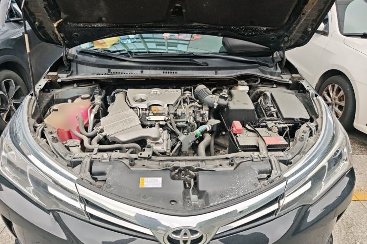 Used Toyota Corolla 2017 Revised Version 1.2T S-CVT GL Engine Bay