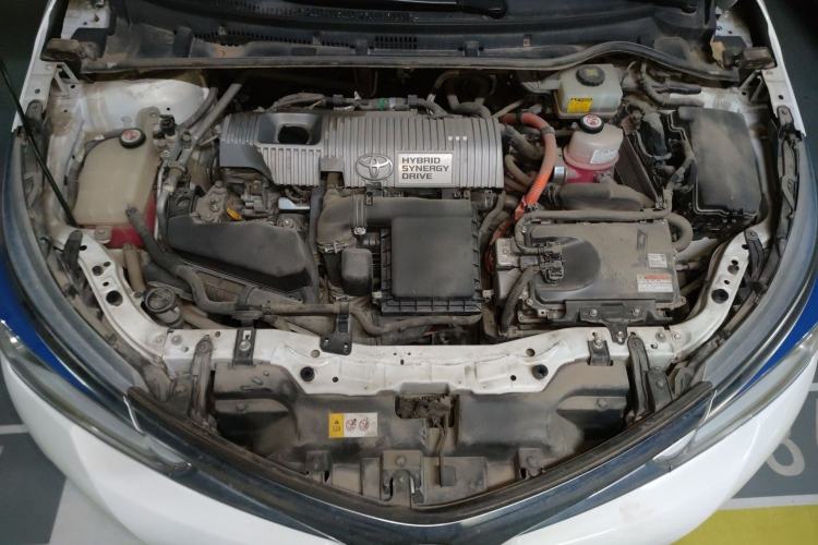 Used Toyota Corolla 2017 Revised Dual-Engine 1.8L E-CVT Elite Edition Engine Bay