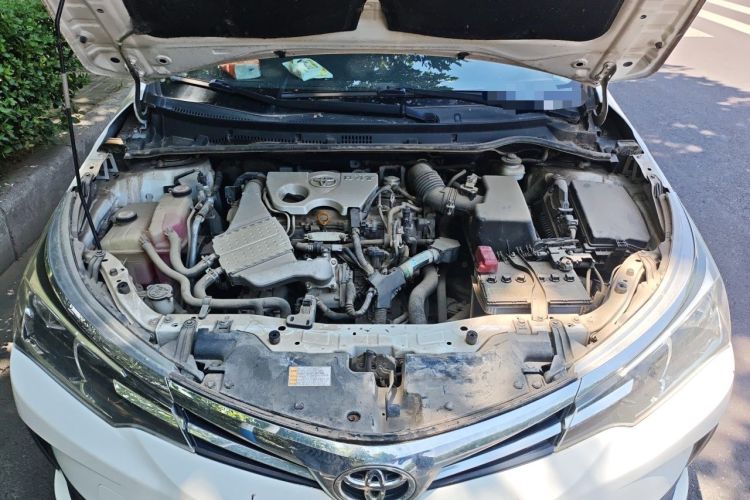 Used Toyota Corolla 2017 Revised Version 1.2T S-CVT GL Engine Bay