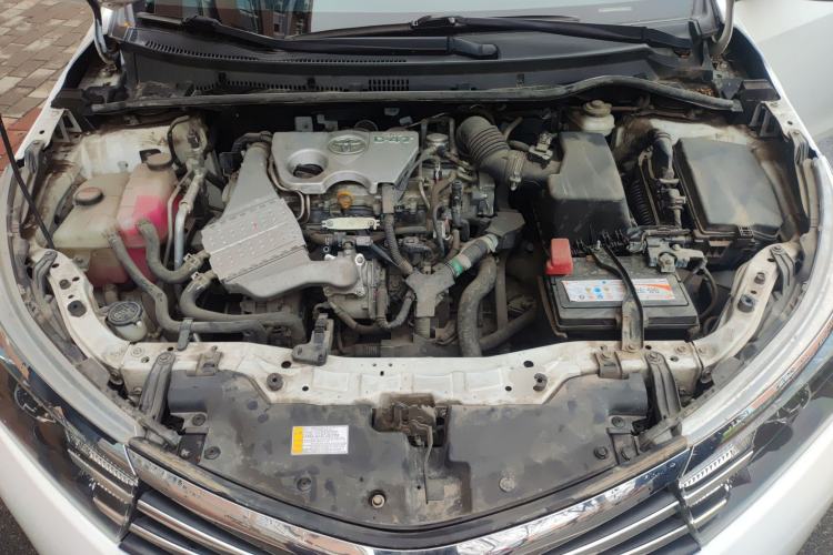 Used Toyota Corolla 2017 1.2T CVT GL Engine Bay