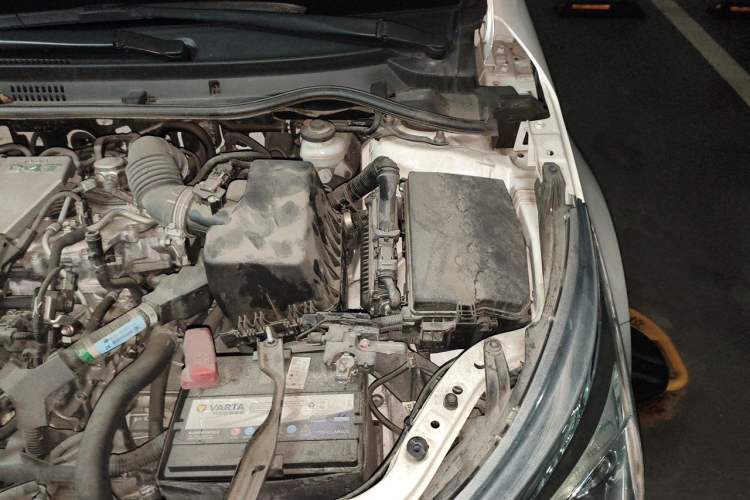 Used Toyota Corolla 2017 Revised Version 1.2T S-CVT GL-i Engine Bay Left