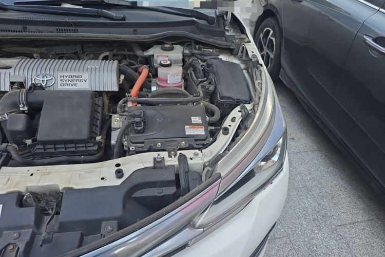 Used Toyota Corolla 2017 Revised Dual-Engine 1.8L E-CVT Leading Edition Engine Bay Left