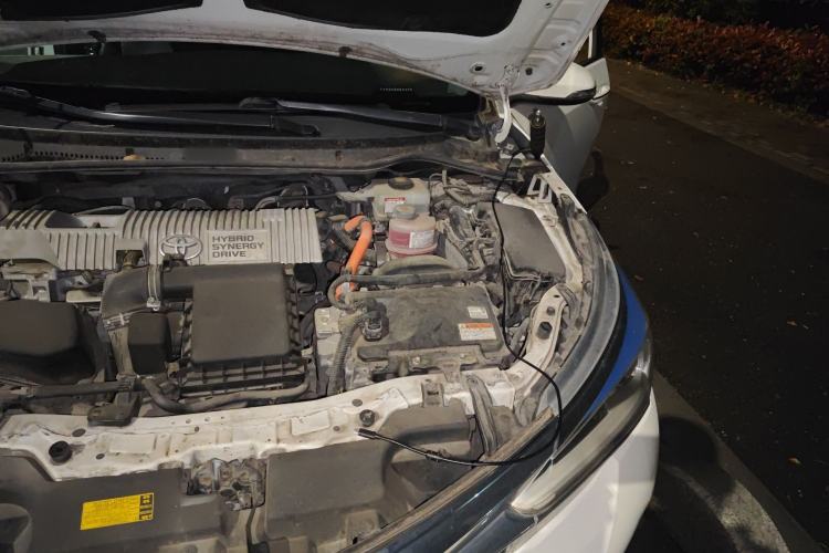 Used Toyota Corolla 2017 Revised Dual-Engine 1.8L E-CVT Elite Edition Engine Bay Left