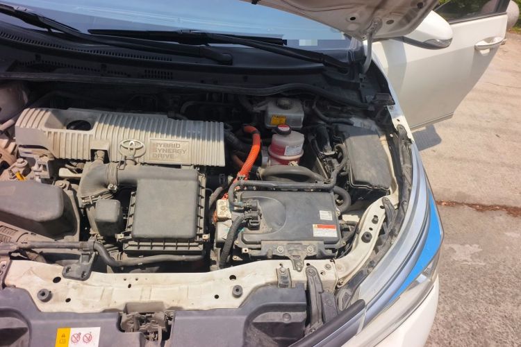 Used Toyota Corolla 2017 Revised Dual-Engine 1.8L E-CVT Elite Edition Engine Bay Left