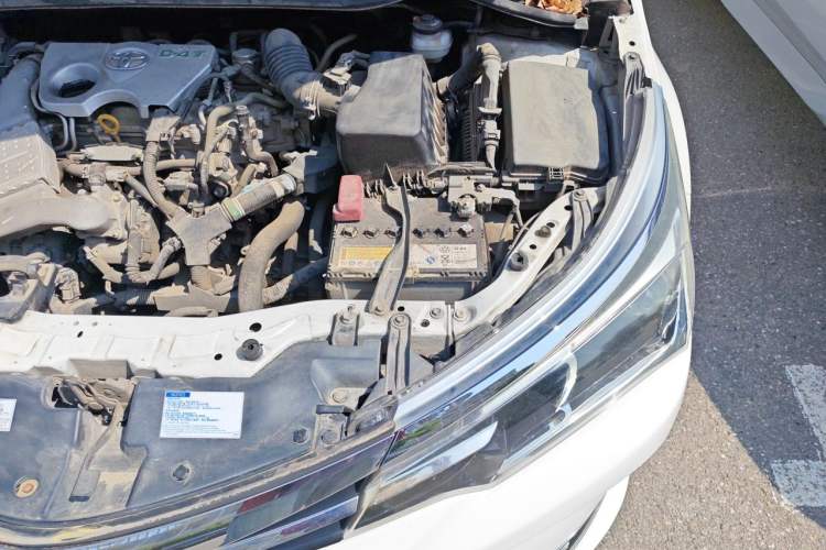 Used Toyota Corolla 2017 Revised Version 1.2T S-CVT GL Engine Bay Left