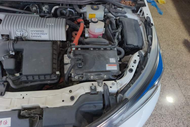 Used Toyota Corolla 2017 Revised Dual-Engine 1.8L E-CVT Leading Edition Engine Bay Left