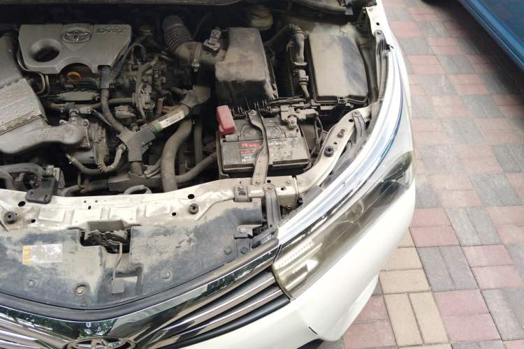 Used Toyota Corolla 2017 1.2T CVT GL Engine Bay Left