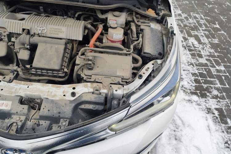 Used Toyota Corolla 2017 Revised Dual-Engine 1.8L E-CVT Elite Edition Engine Bay Left