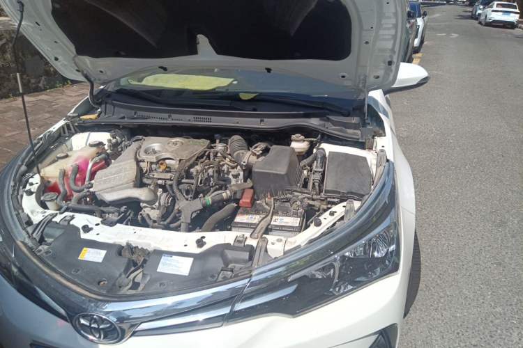 Used Toyota Corolla 2017 1.2T CVT GL Engine Bay Left