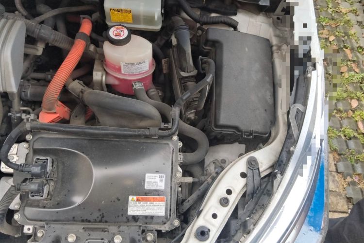 Used Toyota Corolla 2017 Revised Dual-Engine 1.8L E-CVT Elite Edition Engine Bay Left