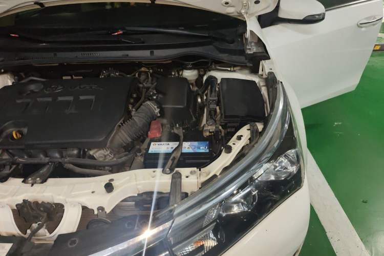 Used Toyota Corolla 2017 Revised Version 1.6L S-CVT GL Engine Bay Left