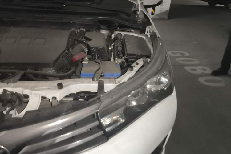 Used Toyota Corolla 2017 1.6L CVT GL Engine Bay Left