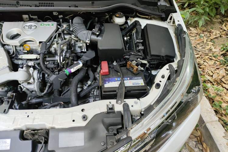 Used Toyota Corolla 2017 1.2T Manual GL Engine Bay Left
