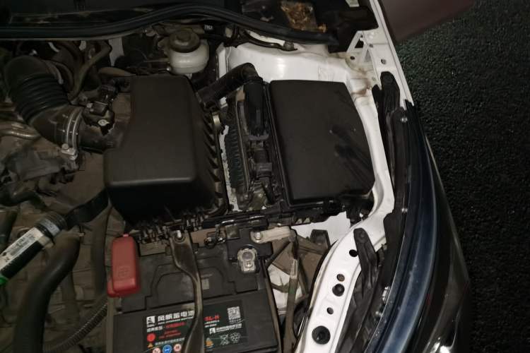 Used Toyota Corolla 2017 Revised Version 1.2T S-CVT GL Engine Bay Left