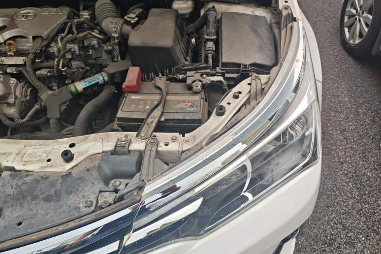 Used Toyota Corolla 2017 Revised Version 1.2T S-CVT GL-i Engine Bay Left
