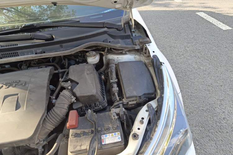 Used Toyota Corolla 2017 Revised Version 1.6L S-CVT GL Engine Bay Left