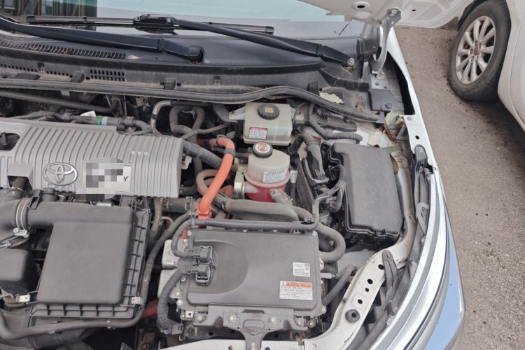 Used Toyota Corolla 2017 Revised Dual-Engine 1.8L E-CVT Elite Edition Engine Bay Left