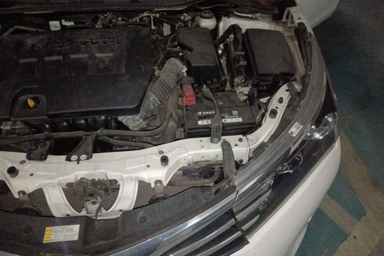 Used Toyota Corolla 2017 1.6L CVT GL Engine Bay Left