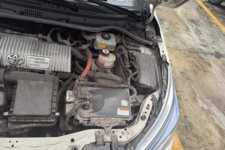 Used Toyota Corolla 2017 Revised Dual-Engine 1.8L E-CVT Elite Edition Engine Bay Left