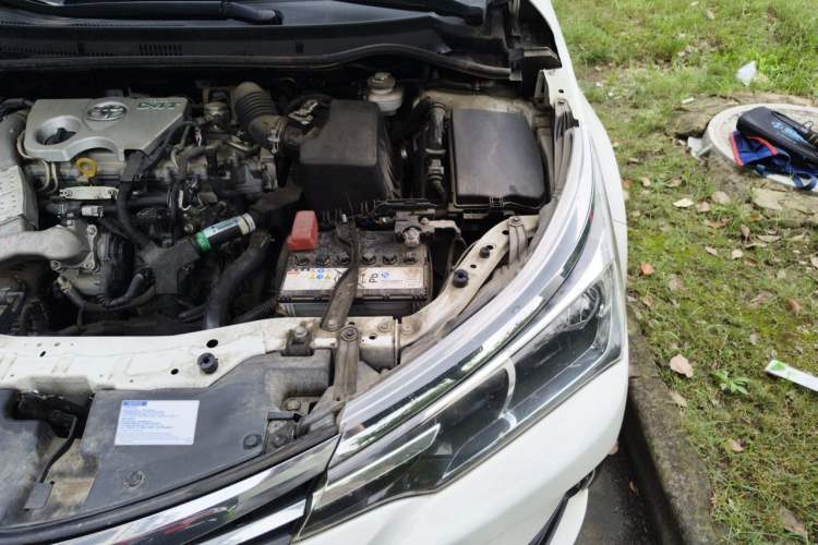 Used Toyota Corolla 2017 Revised Version 1.2T S-CVT GL Engine Bay Left