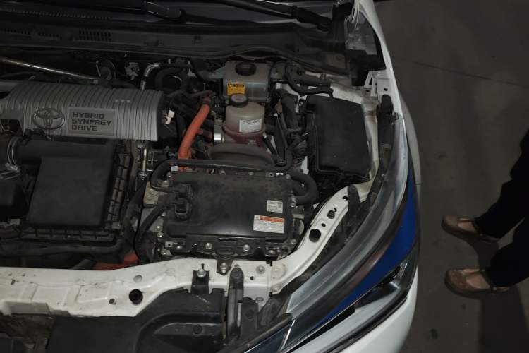 Used Toyota Corolla 2017 Revised Dual-Motor 1.8L E-CVT Pioneer Edition Engine Bay Left