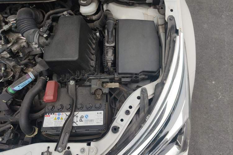 Used Toyota Corolla 2017 Revised Version 1.2T Manual GL-i Engine Bay Left