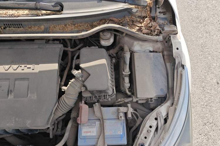 Used Toyota Corolla 2017 1.6L CVT GL Engine Bay Left