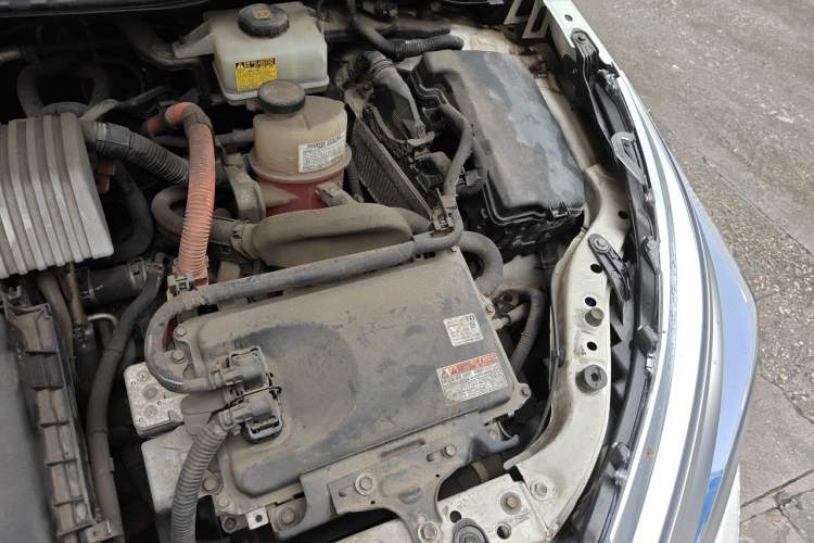Used Toyota Corolla 2017 Revised Dual-Engine 1.8L E-CVT Leading Edition Engine Bay Left