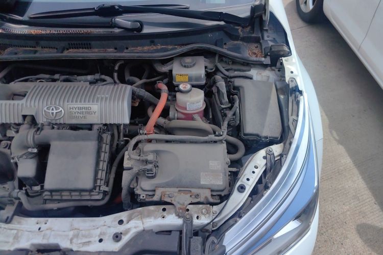 Used Toyota Corolla 2017 Revised Dual-Engine 1.8L E-CVT Leading Edition Engine Bay Left