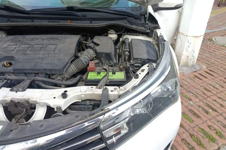 Used Toyota Corolla 2017 Revised Version 1.6L S-CVT GL Engine Bay Left