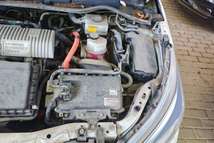 Used Toyota Corolla 2017 Revised Dual-Engine 1.8L E-CVT Leading Edition Engine Bay Left