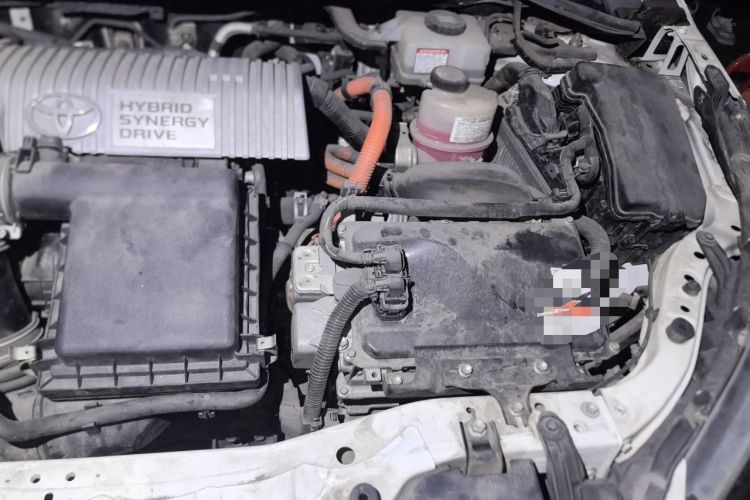 Used Toyota Corolla 2017 Revised Dual-Engine 1.8L E-CVT Leading Edition Engine Bay Left