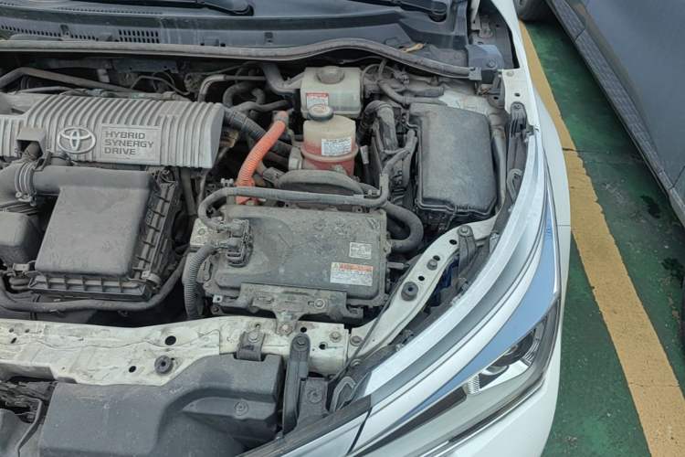 Used Toyota Corolla 2017 Revised Dual-Engine 1.8L E-CVT Elite Edition Engine Bay Left