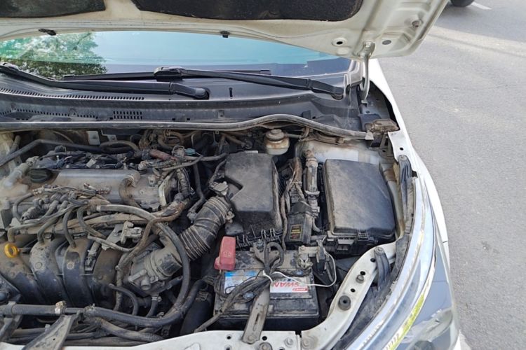 Used Toyota Corolla 2017 Revised Version 1.6L S-CVT GL Engine Bay Left