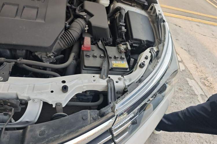 Used Toyota Corolla 2017 1.6L CVT GL Engine Bay Left