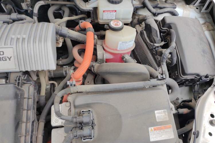 Used Toyota Corolla 2017 Revised Dual-Engine 1.8L E-CVT Leading Edition Engine Bay Left