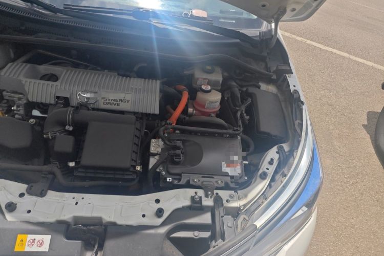 Used Toyota Corolla 2017 Revised Dual-Engine 1.8L E-CVT Leading Edition Engine Bay Left